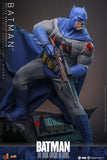 ( Pre Order ) Hot Toys Batman: The Dark Knight Returns Batman (Battle Damaged Version) 1/6th Scale Collectible Figure