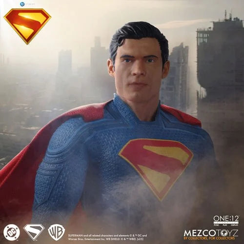 Pre Order ) Mezco One:12 Collective Superman (2025) Action Figure