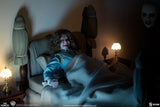 ( Pre Order ) Hot Toys The Exorcist Regan MacNeil (Deluxe Ver.) 1/6 Scale Figure