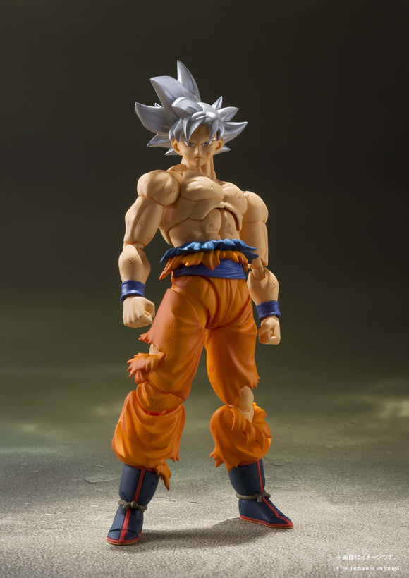 IN STOCK! Dragon Ball Super S.H.Figuarts Goku (Ultra Instinct) Action Figure (Reissue)