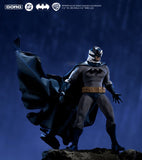 ( Pre Order ) Gong Toys Batman Hush 1/12 Scale Action Figure