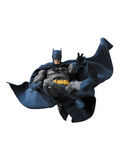 ( Pre Order ) MAFEX Hush Batman ( Blue Costume  ) Action Figure Reissue